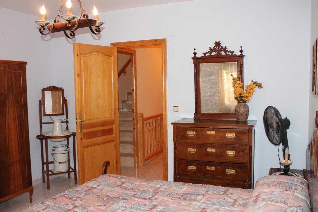 Casa De La Virginia Villa Valdealgorfa Cameră foto